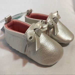 Baby girl gold mocs 0-3